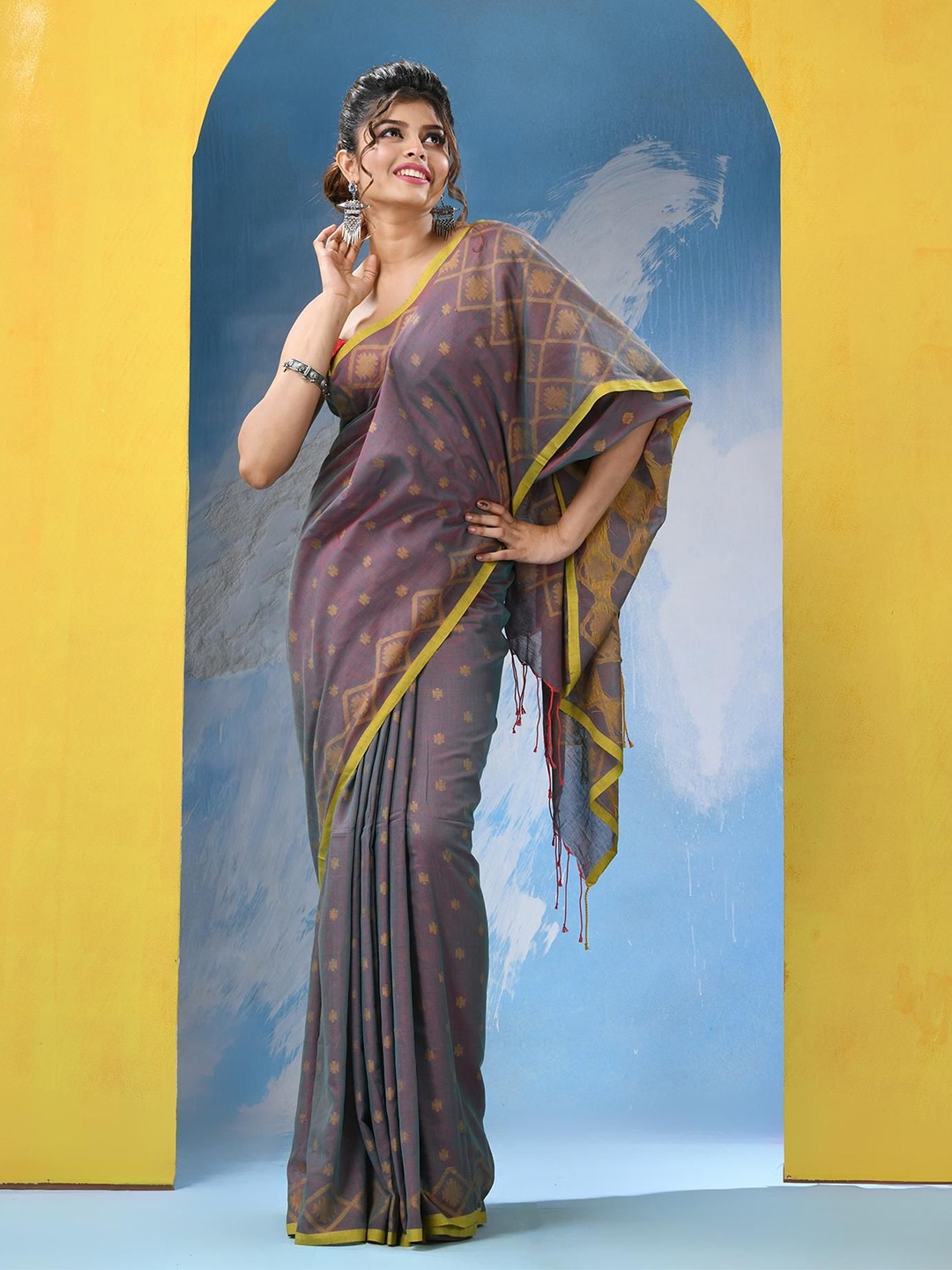 

Angoshobha Woven Design Zari Pure Cotton Saree, Green