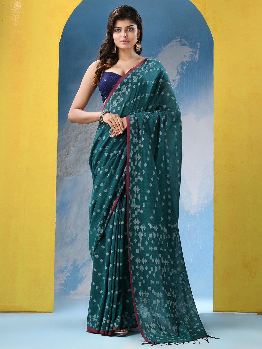 

Angoshobha Woven Design Pure Cotton Saree, Green