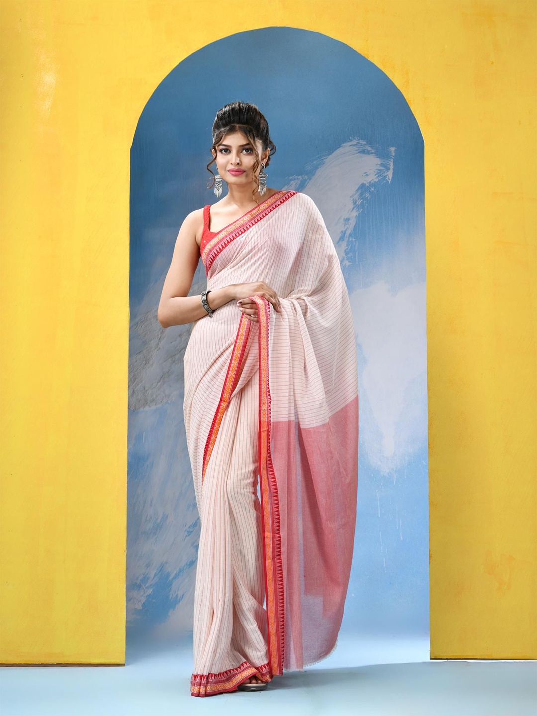 

Angoshobha Striped Pure Cotton Saree, White
