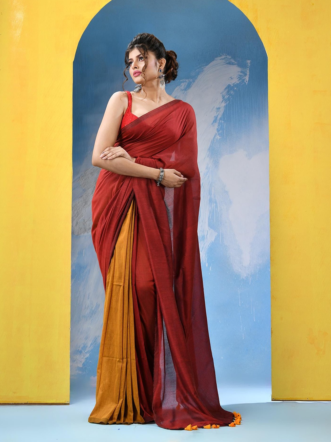 

Angoshobha Colourblocked Pure Cotton Half and Half Saree, Maroon