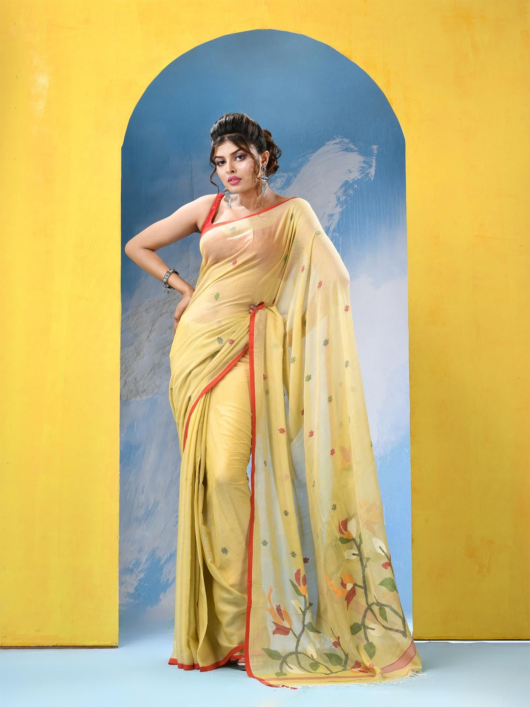 

Angoshobha Woven Design Sequinned Pure Cotton Jamdani Saree, Yellow