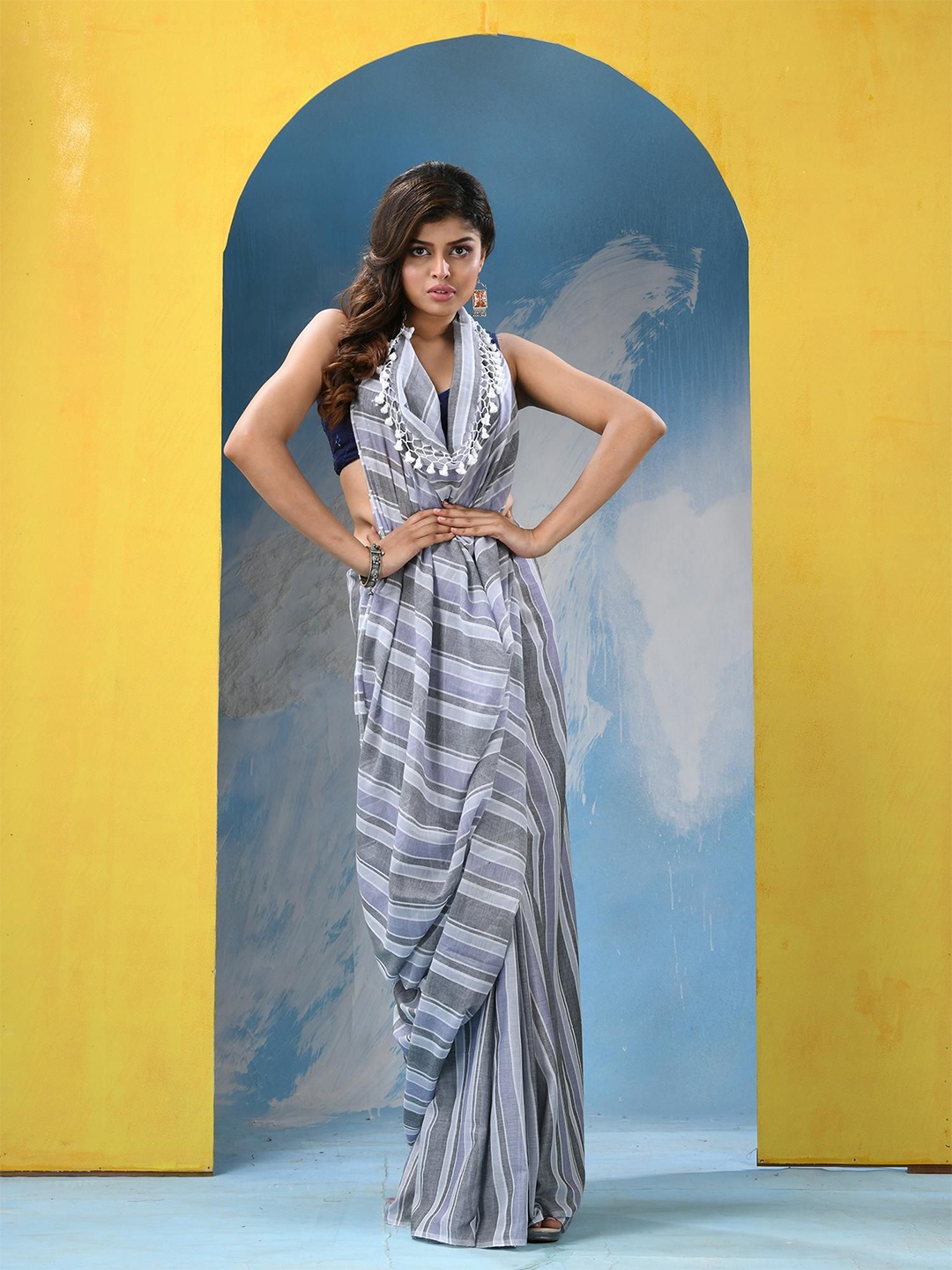 

Angoshobha Striped Pure Cotton Saree, White