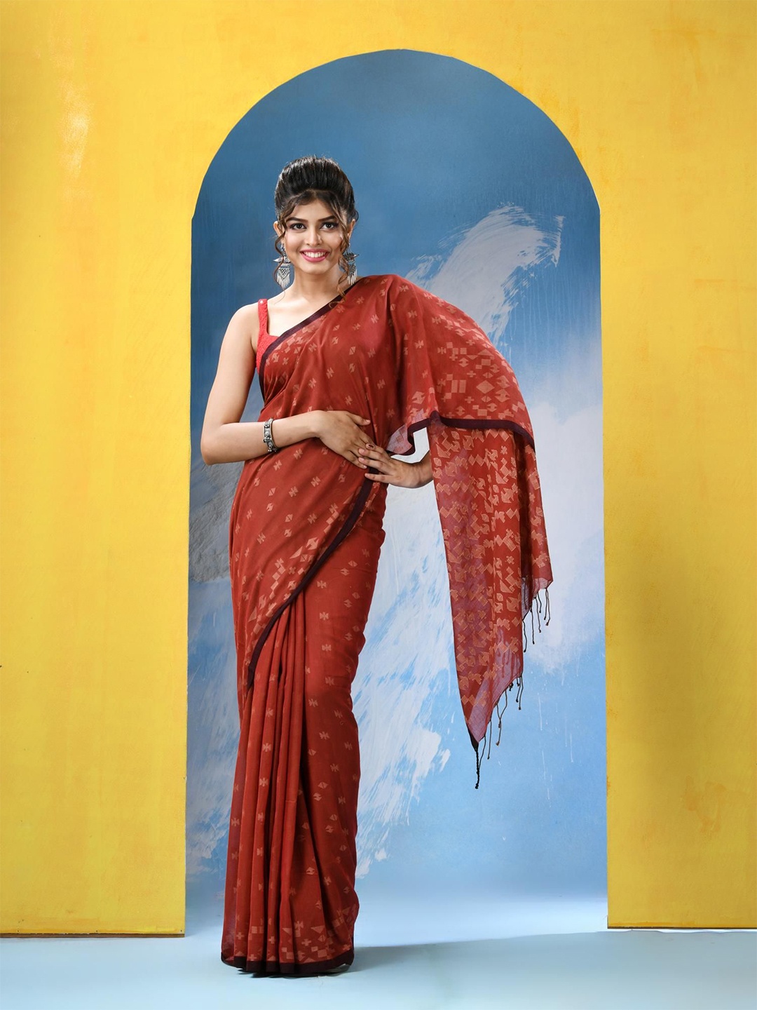 

Angoshobha Woven Design Pure Cotton Saree, Maroon