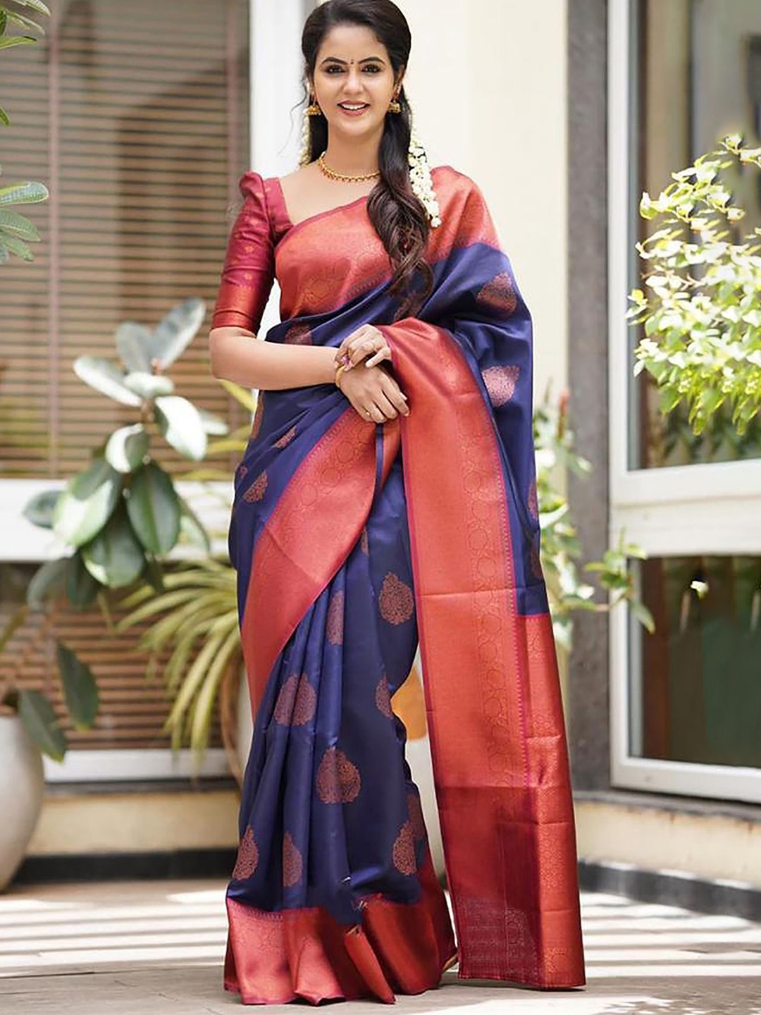 

BerMondsey Woven Design Silk Blend Banarasi Saree, Blue