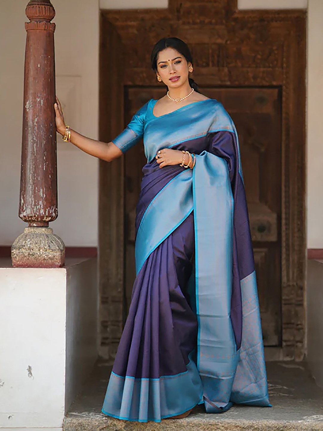 

BerMondsey Woven Design Zari Silk Blend Banarasi Saree, Blue