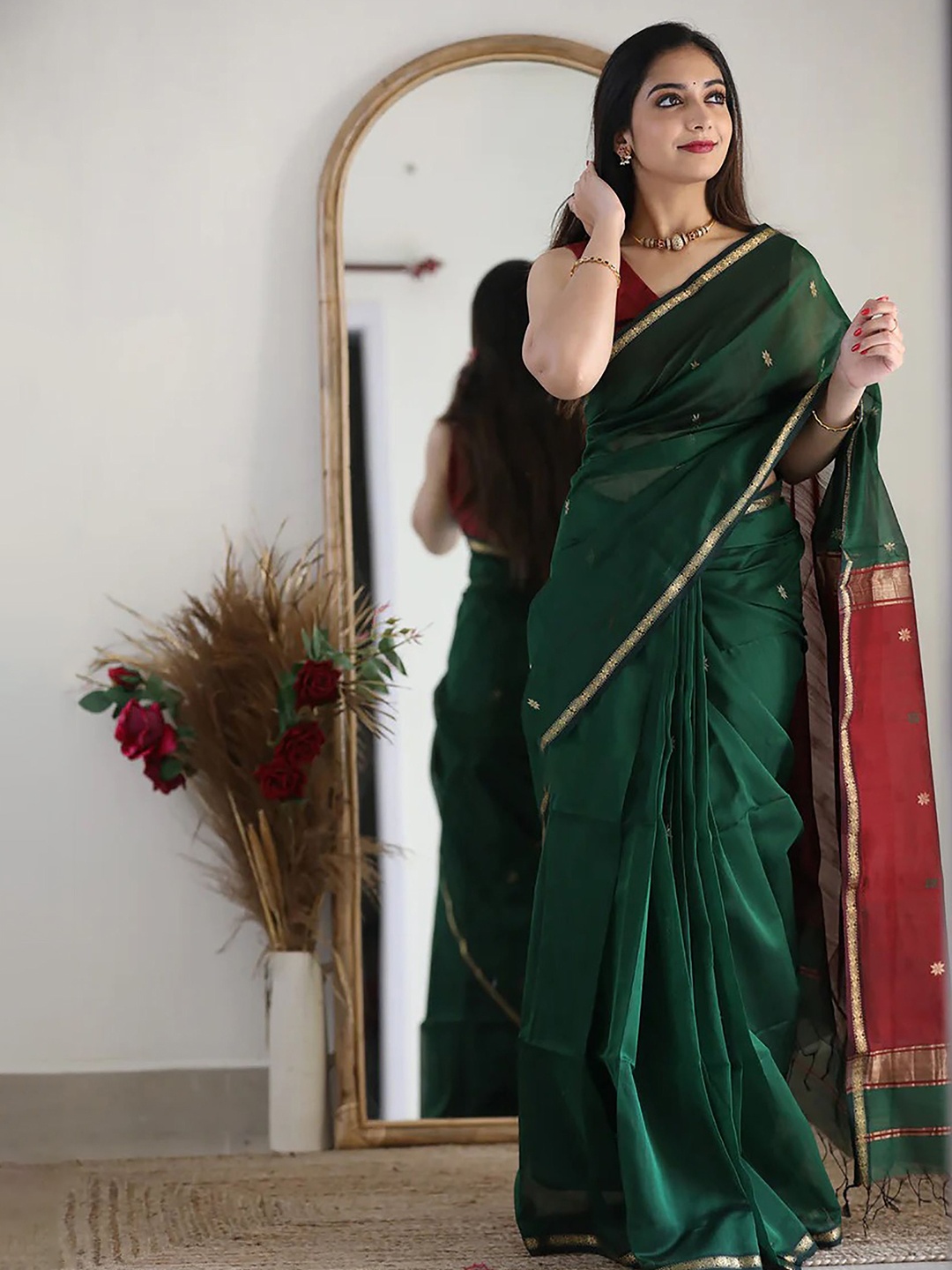 

BerMondsey Woven Design Banarasi Saree, Green