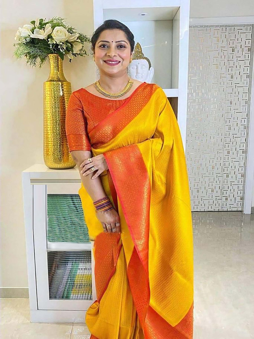 

BerMondsey Woven Design Banarasi Saree, Yellow