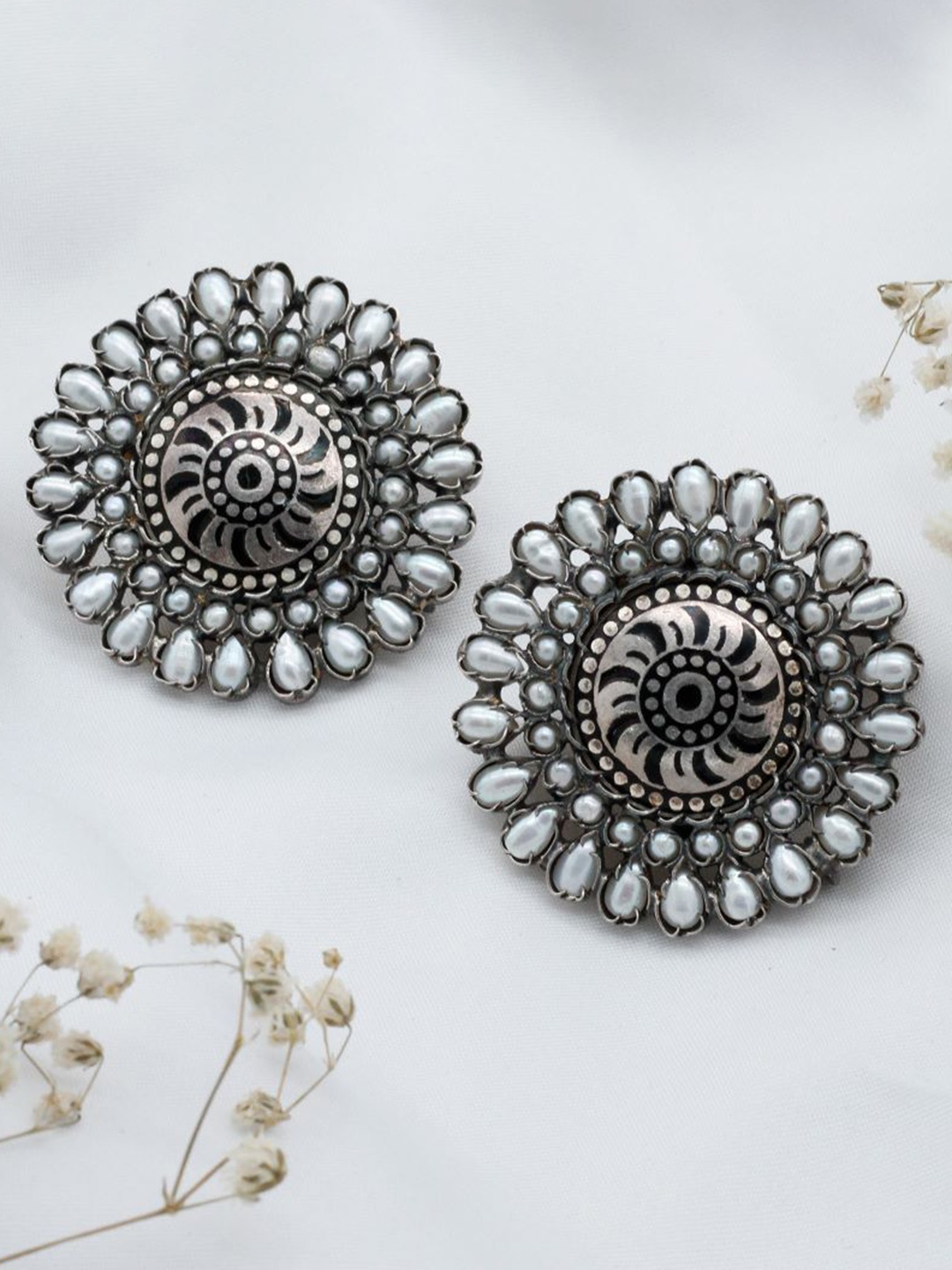 

SANGEETA BOOCHRA Circular Studs Earrings, Silver