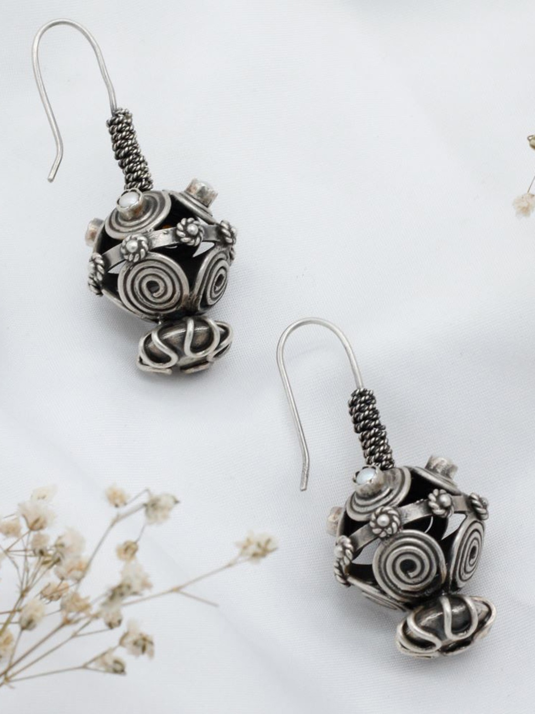 

SANGEETA BOOCHRA Teardrop Shaped Drop Earrings, Silver
