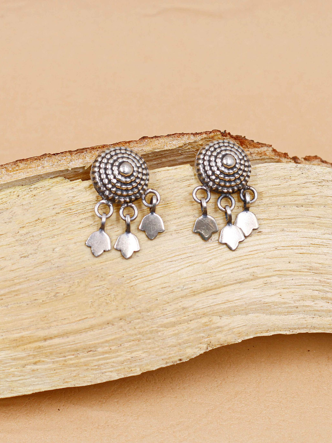 

SANGEETA BOOCHRA Circular Ear Cuff Earrings, Silver