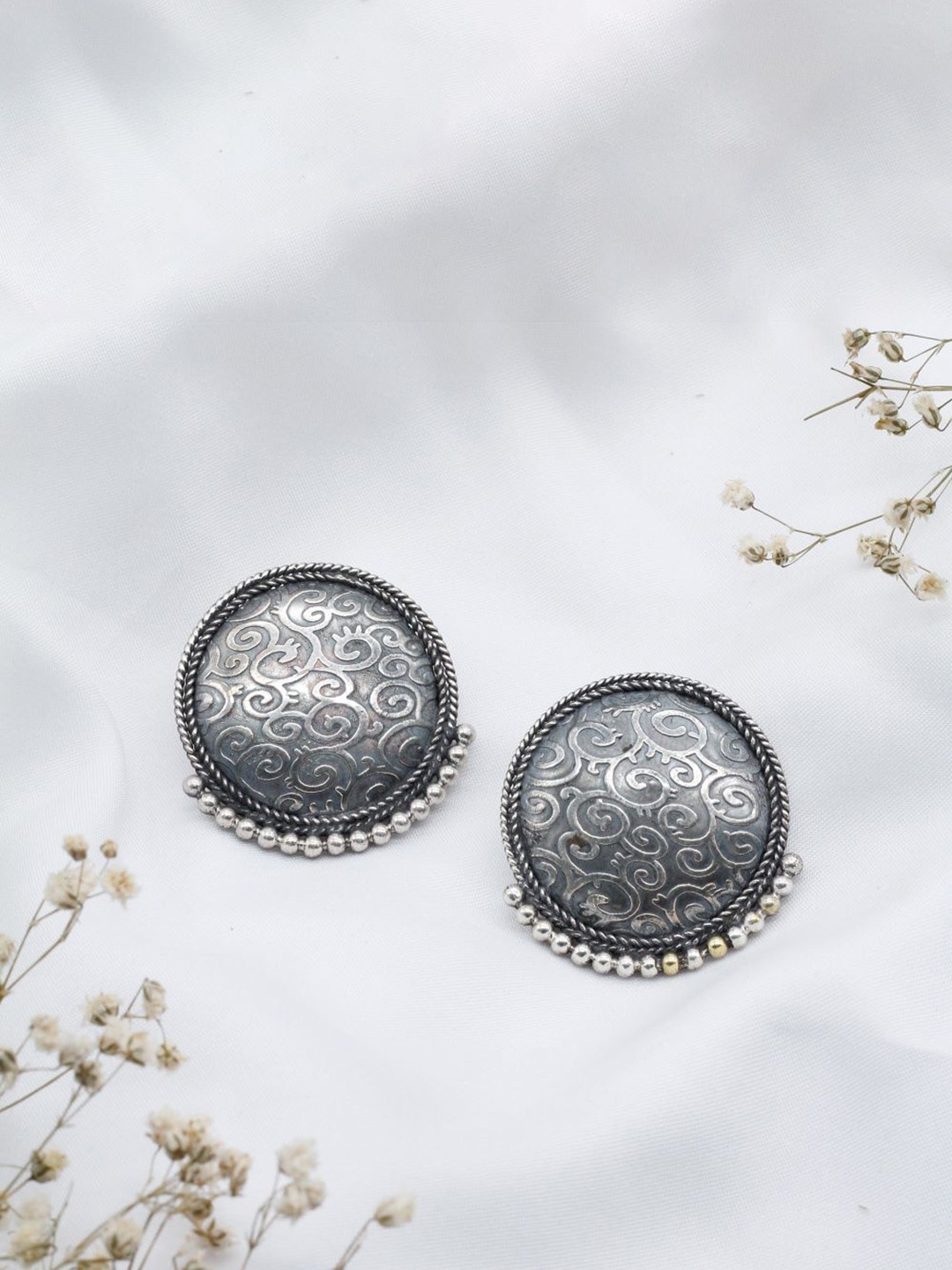 

SANGEETA BOOCHRA Circular Studs Earrings, Silver