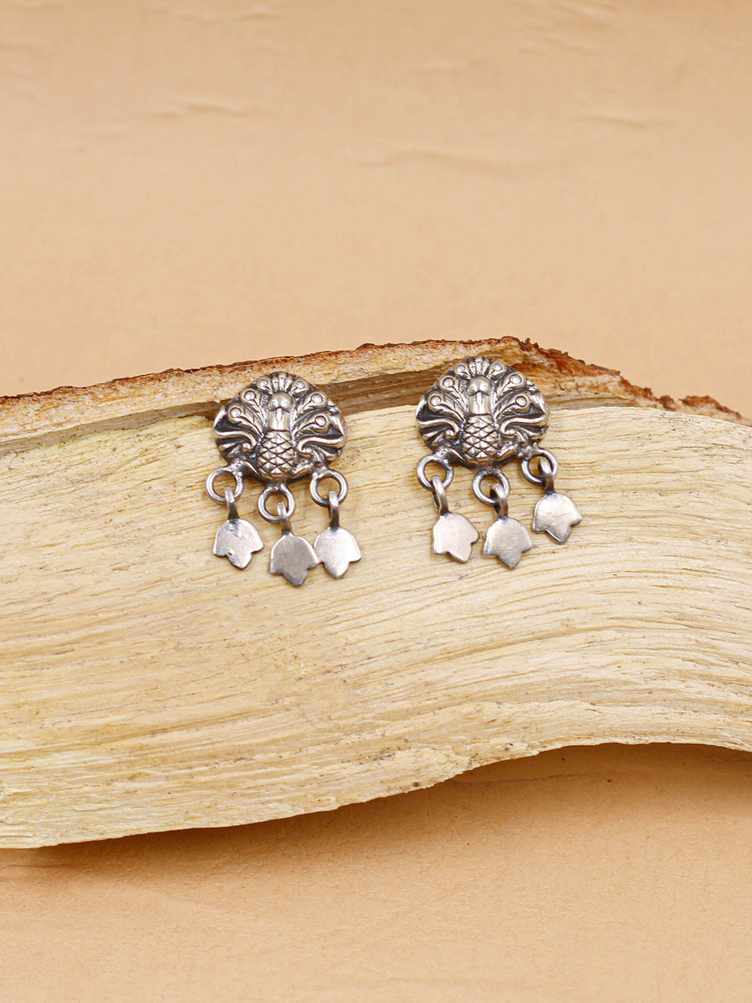 

SANGEETA BOOCHRA Circular Ear Cuff Earrings, Silver