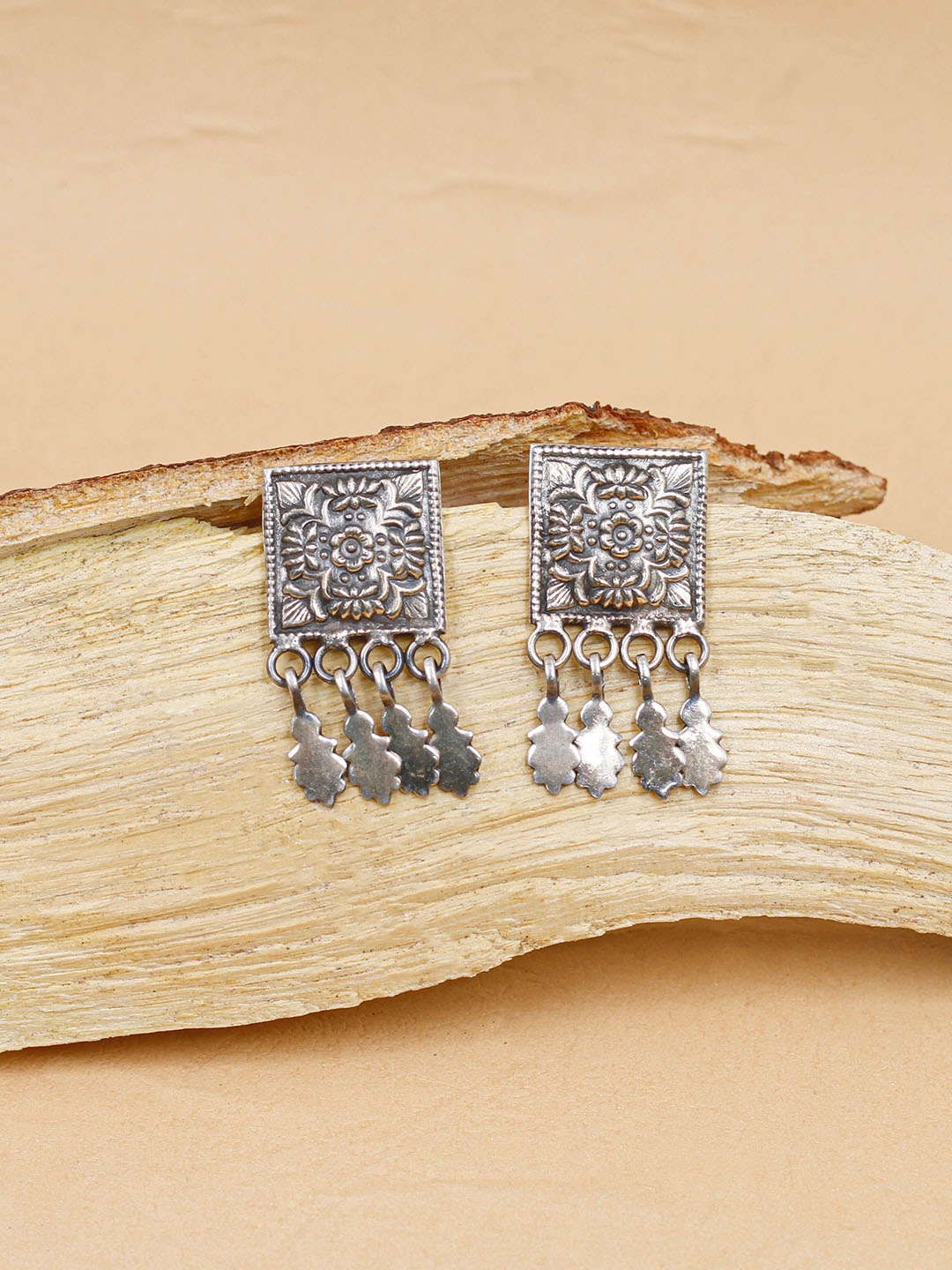 

SANGEETA BOOCHRA Square Studs Earrings, Silver