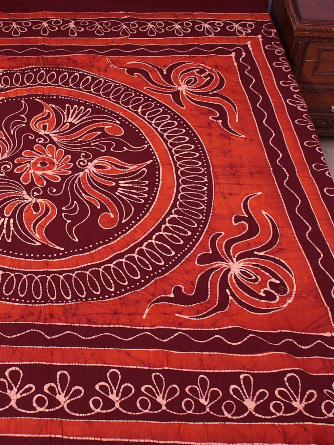 

Exotic India Maroon & Brown Ethnic Motifs 300 TC Queen Bedsheet with 2 Pillow Covers