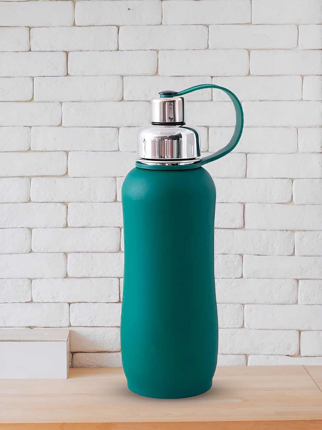 

Kuber Industries Green & Silver-Toned Single Stainless Steel Solid Water Bottle