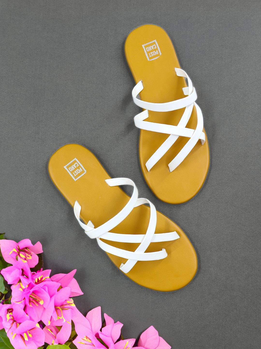 

POSTCARD Women Colourblocked One Toe Flats, Yellow