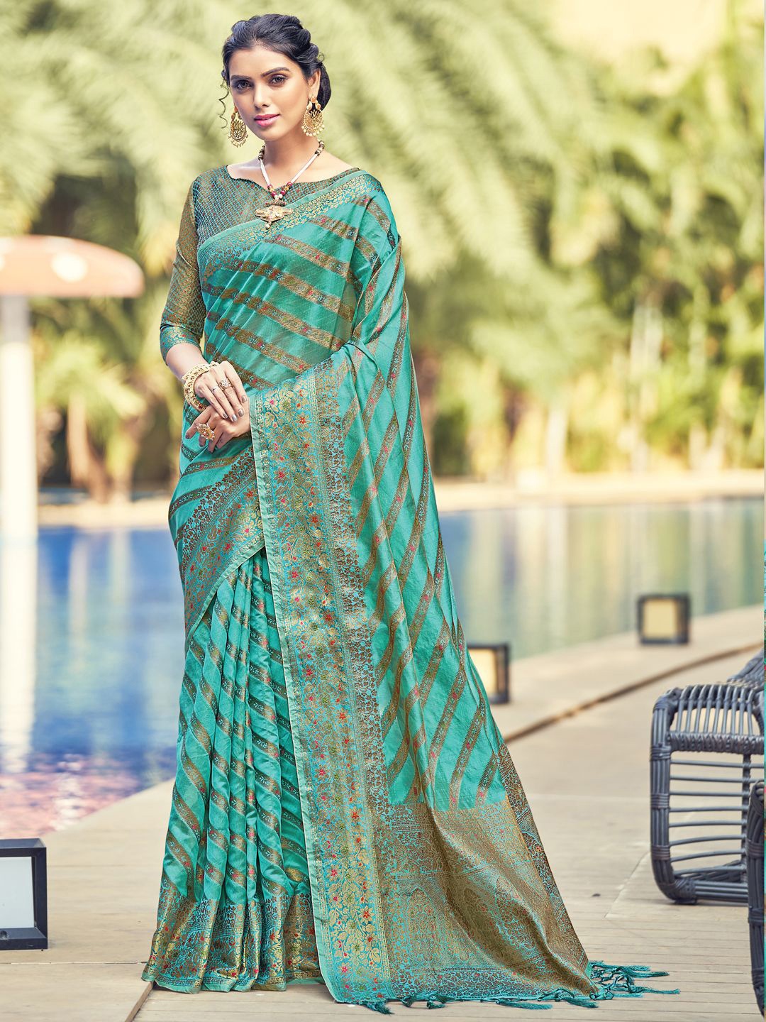 

SANGAM PRINTS Woven Design Zari Organza Saree, Sea green