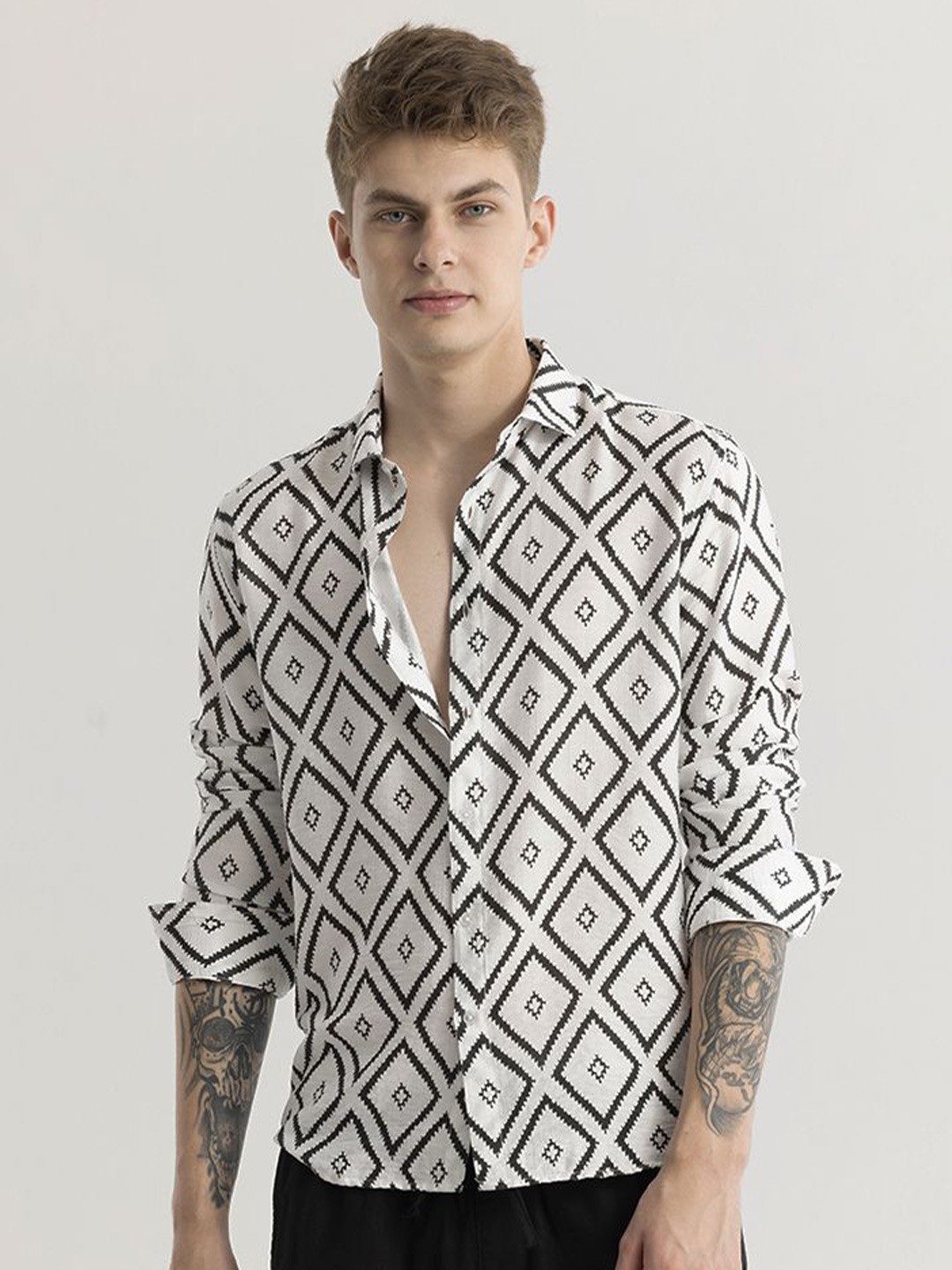

Snitch Men Classic Slim Fit Opaque Printed Casual Shirt, White