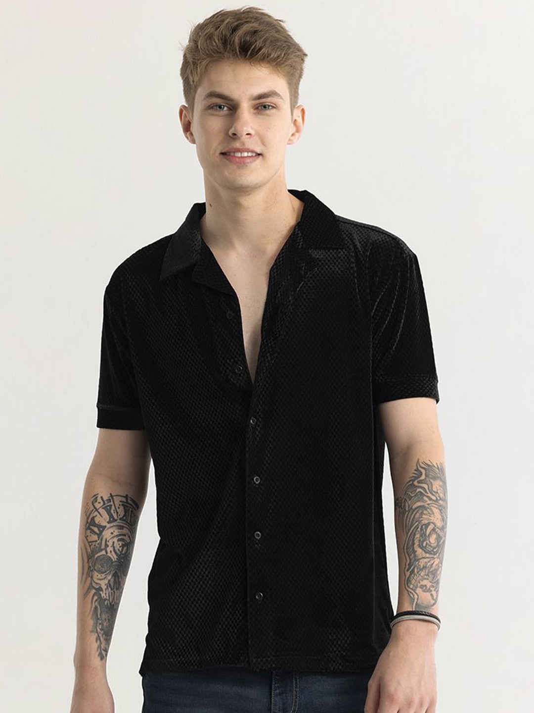 

Snitch Men Classic Slim Fit Opaque Casual Shirt, Black