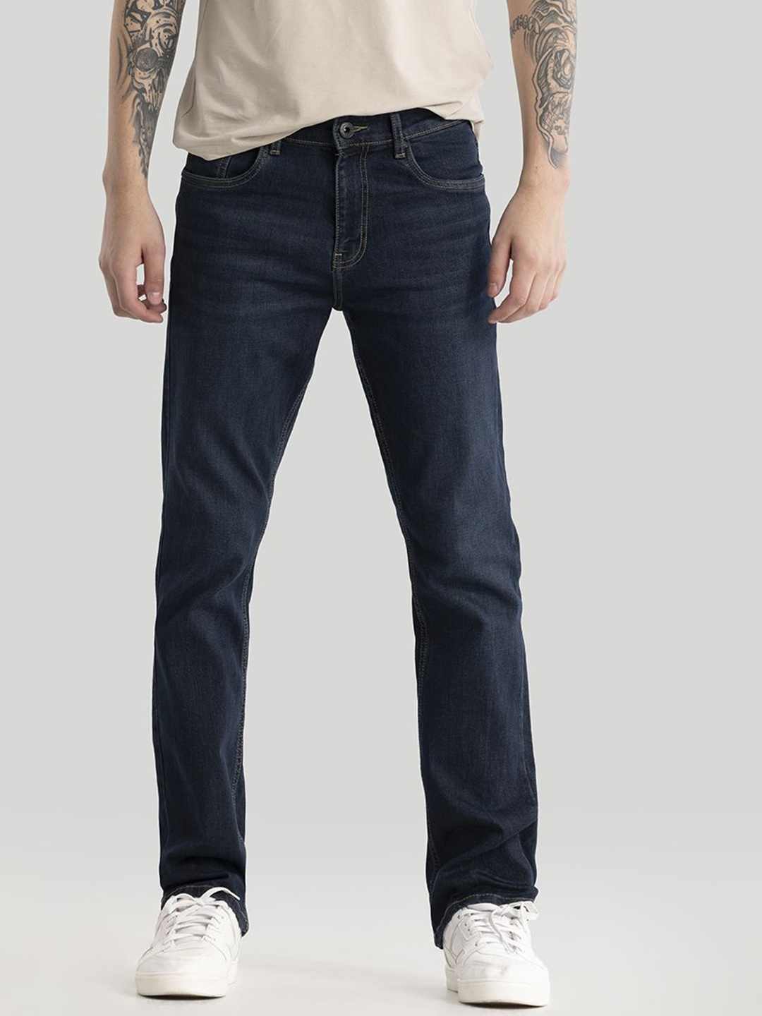 

Snitch Men Classic Light Fade Stretchable Jeans, Navy blue