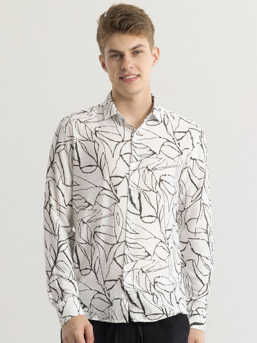 

Snitch Men Classic Slim Fit Opaque Printed Casual Shirt, White