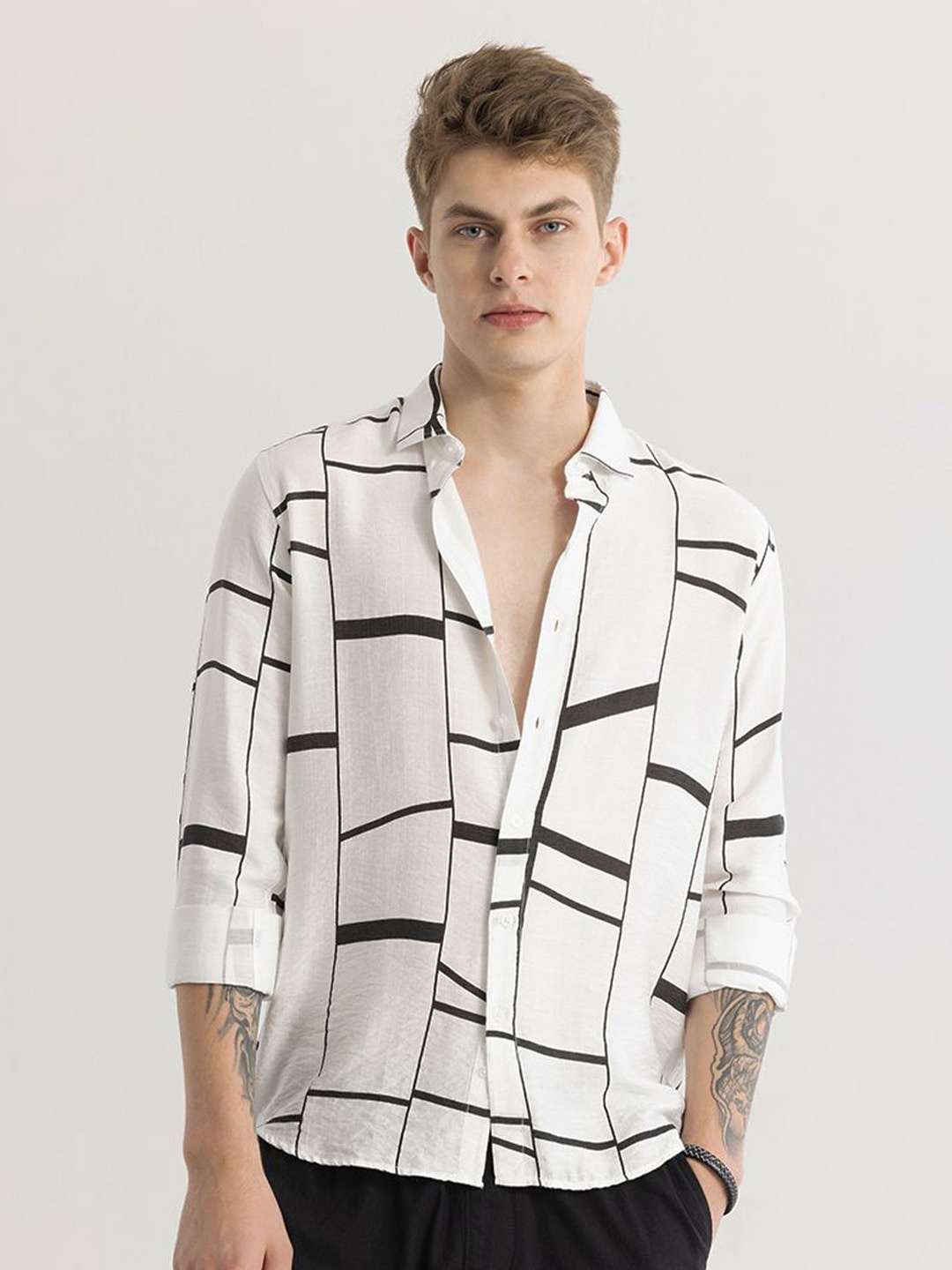 

Snitch Men Classic Slim Fit Windowpane Checks Opaque Checked Casual Shirt, White