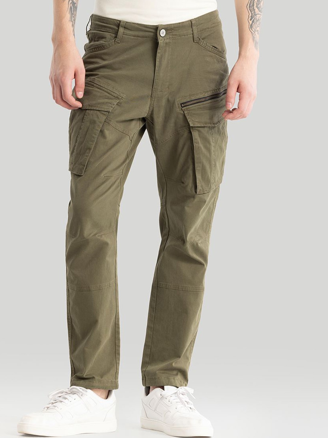 

Snitch Men Relaxed Loose Fit Cargos Trousers, Olive