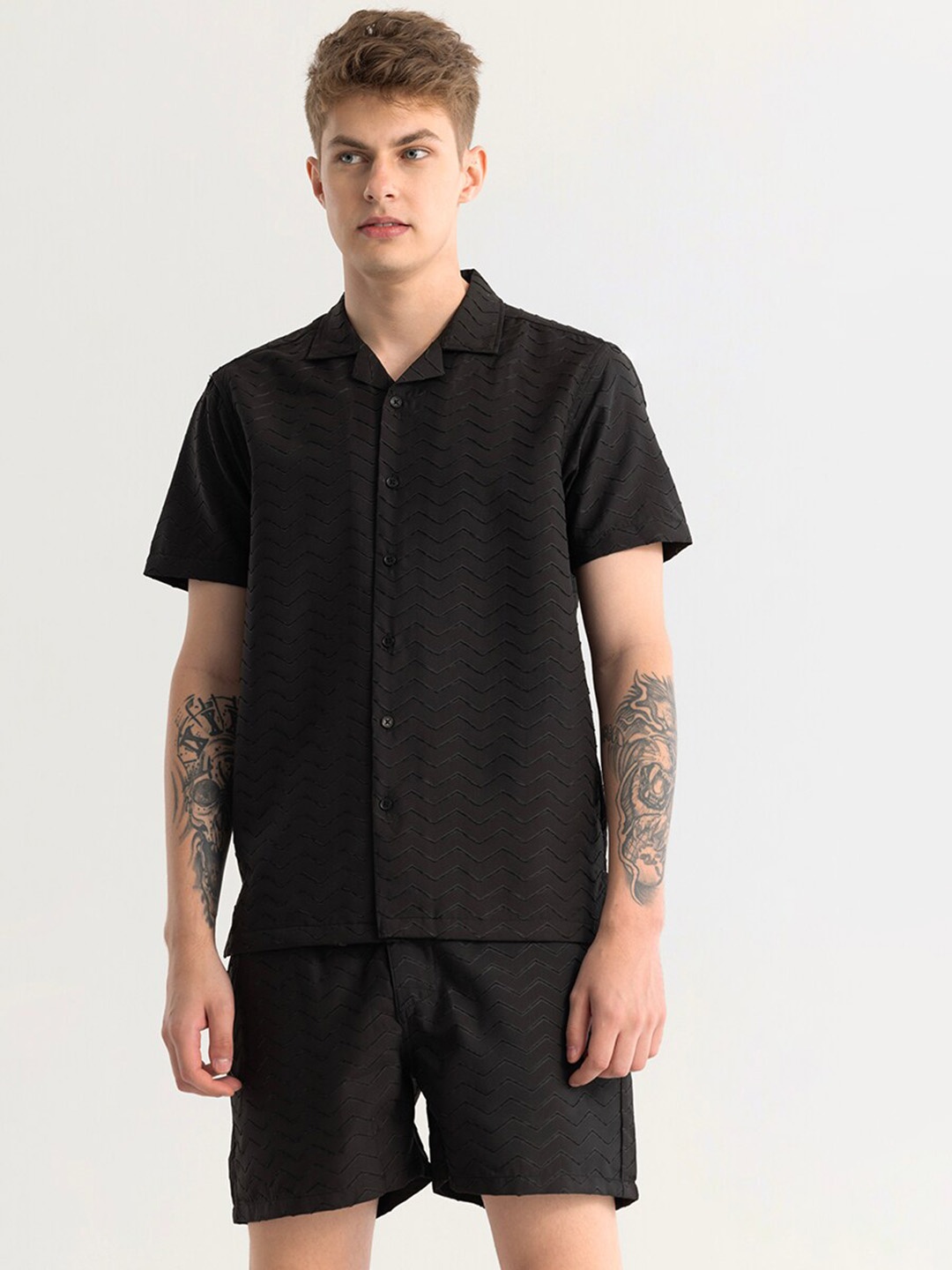 

Snitch Self Design Shirt With Shorts Co-Ords, Black