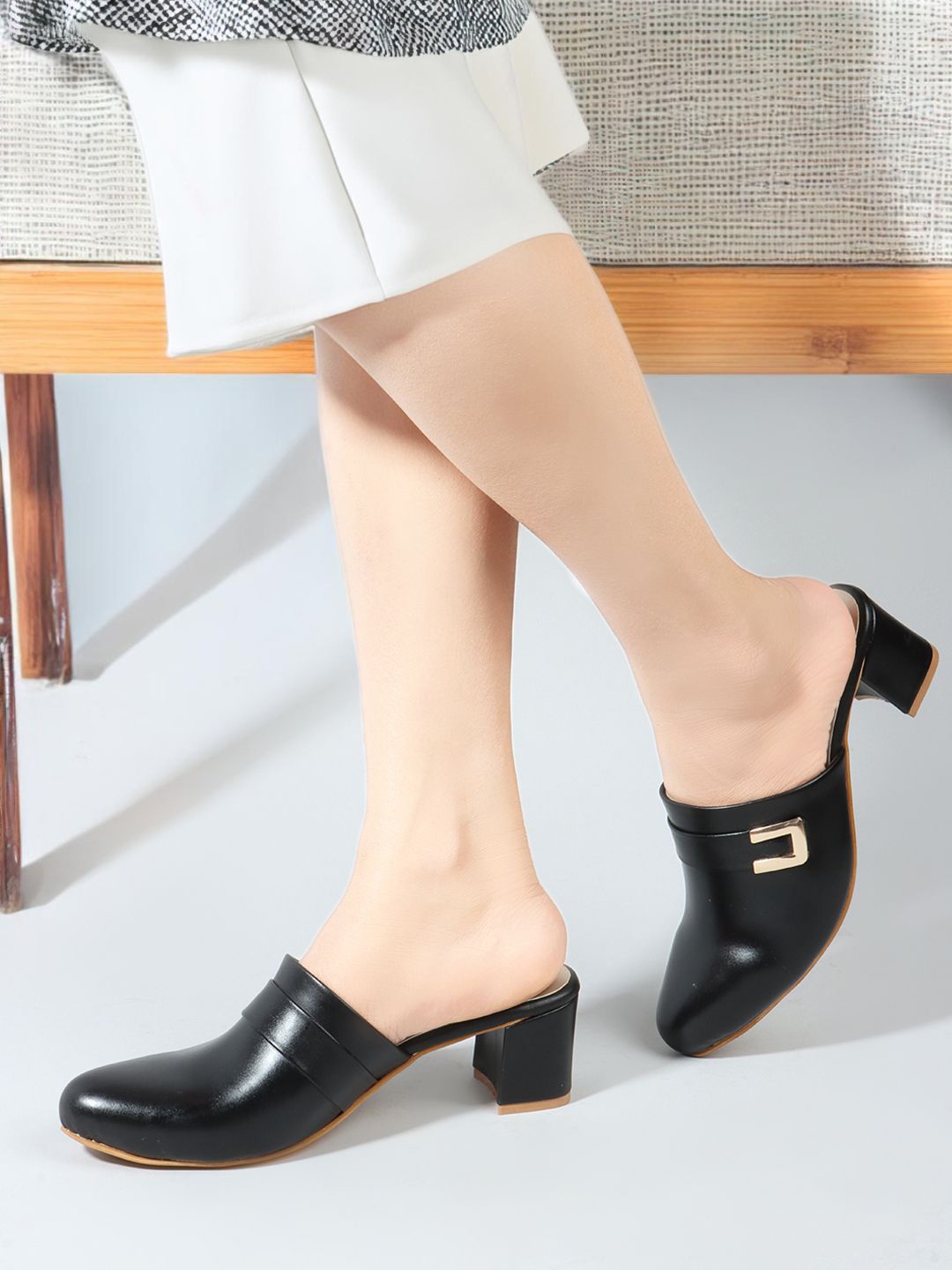 

Mast & Harbour Textured Party Block Pumps, Black