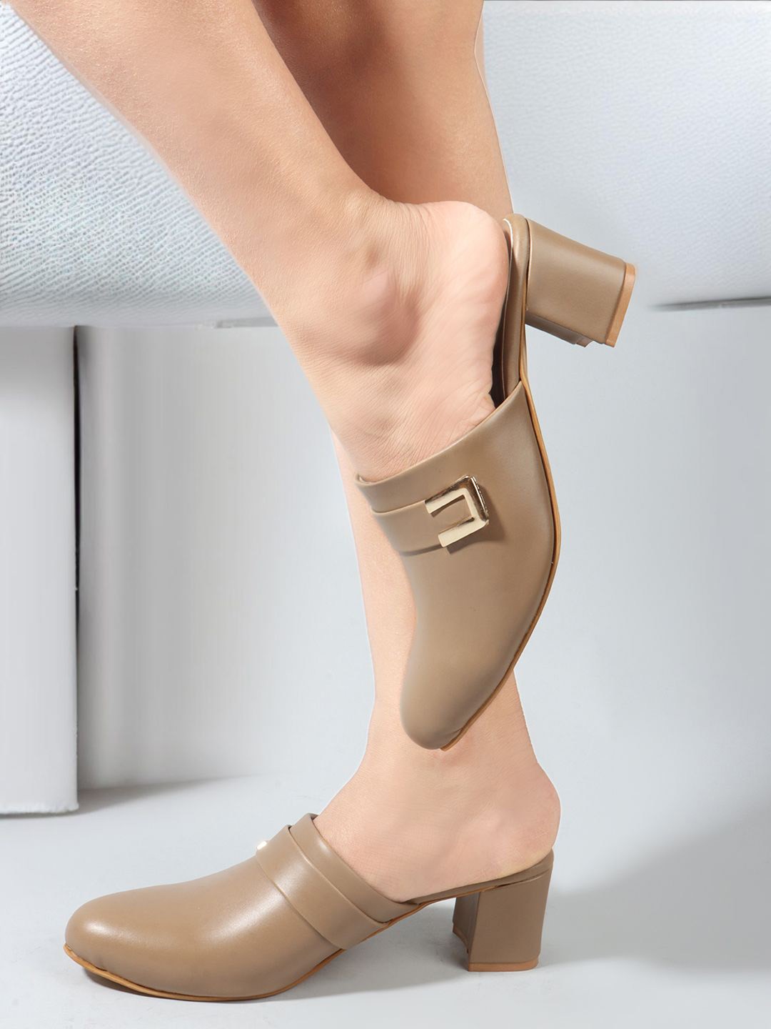 

Mast & Harbour Beige Party Block Mules