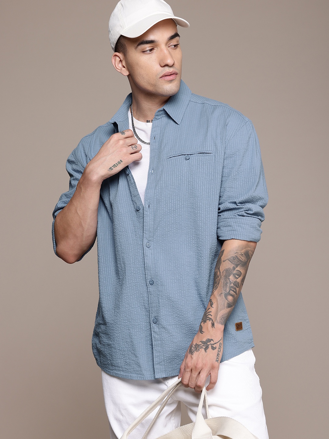 

The Roadster Life Co. Pure Cotton Self Striped Seersucker Casual Shirt, Blue