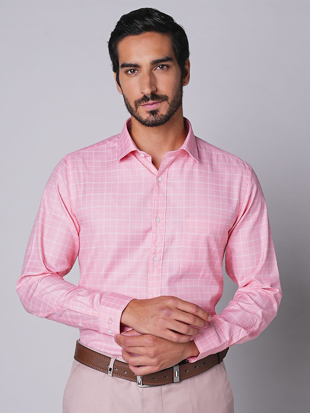 

Oxemberg Men Slim Fit Opaque Checked Formal Shirt, Peach