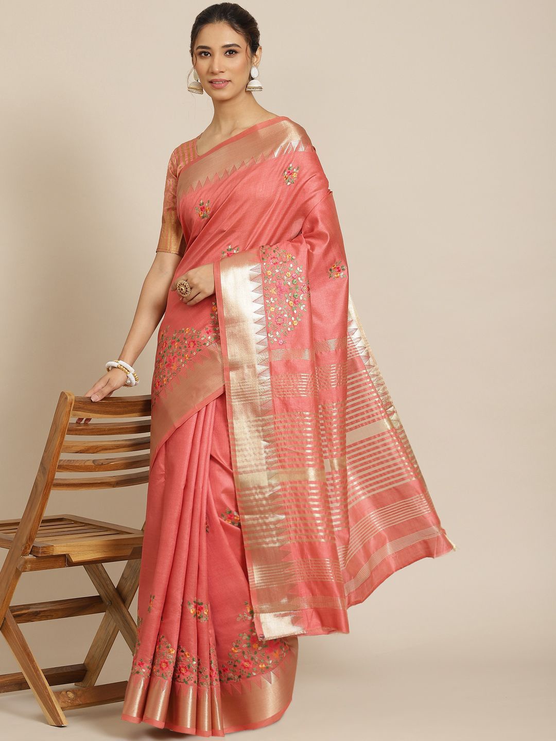 

KAVINDI Floral Zari Silk Cotton Saree, Peach