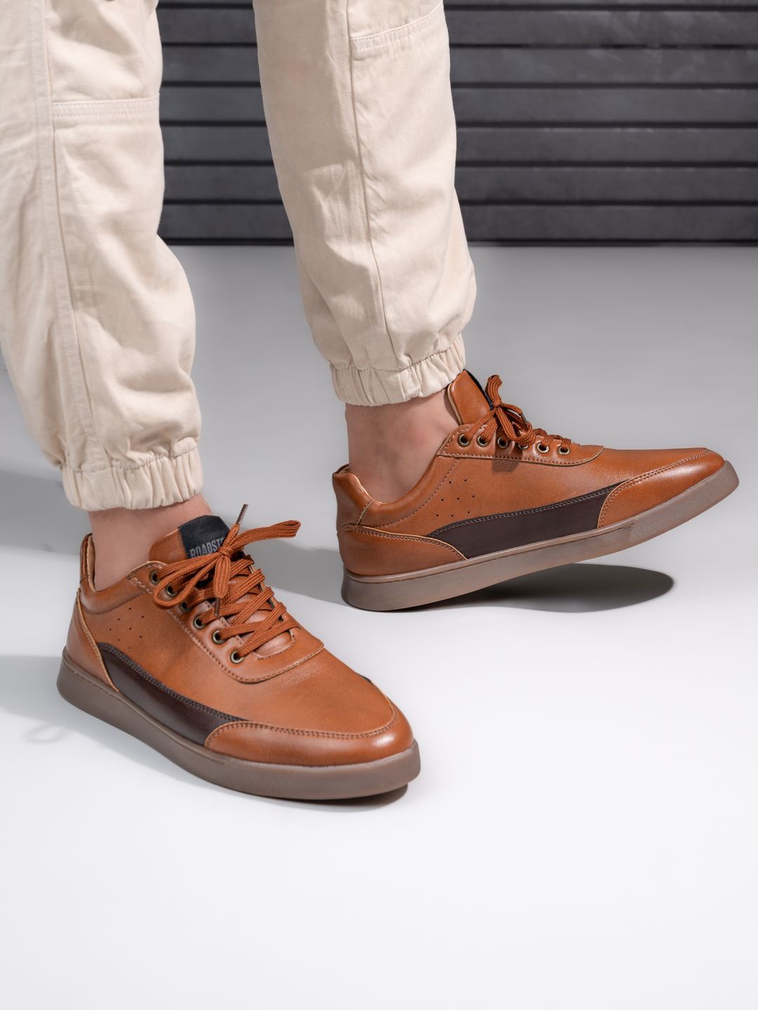 

The Roadster Lifestyle Co Men Regular Sneakers, Tan