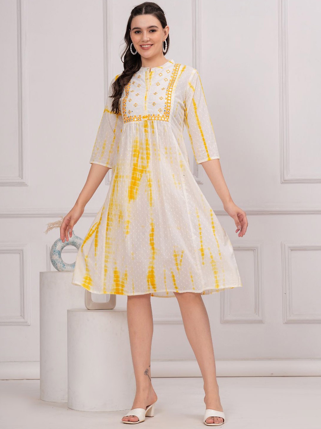 

KALINI Women Floral Printed Flared Sleeves Kurta, Yellow