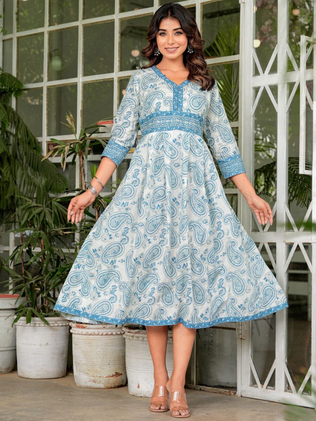 

KALINI Women Printed Anarkali Kurta, Teal