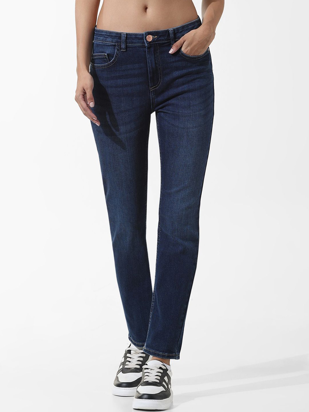 

ONLY Women Slim Fit Light Fade Stretchable Jeans, Blue