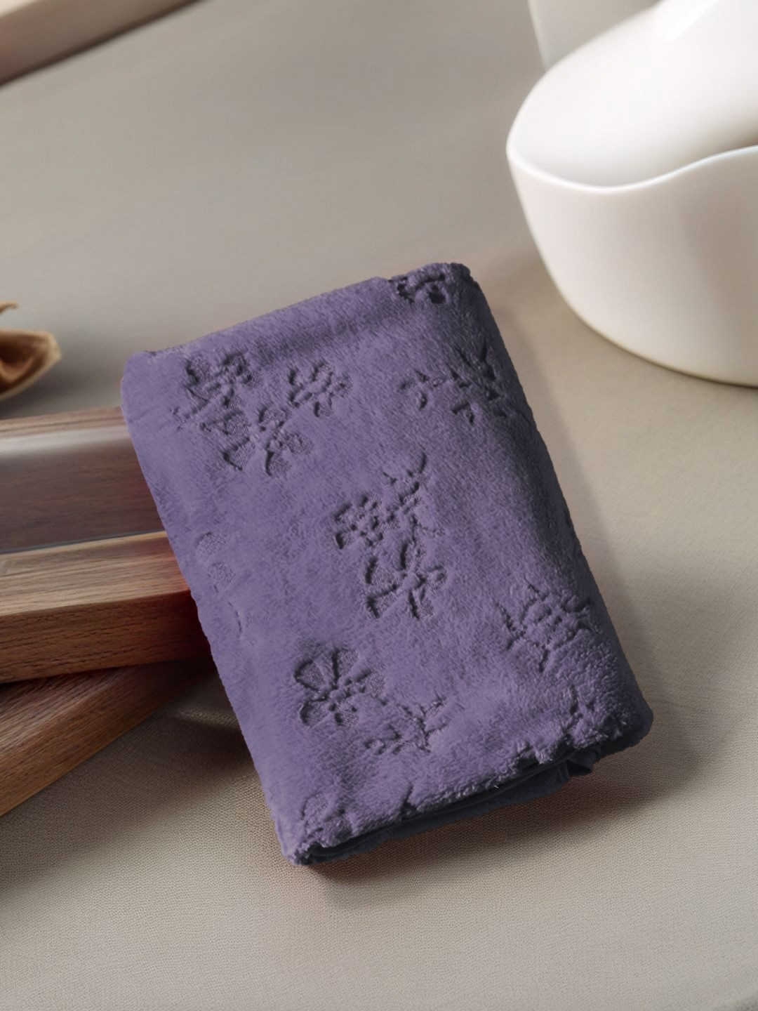 

FABINALIV Purple 1 Printed Cotton 400 GSM Bath Towel