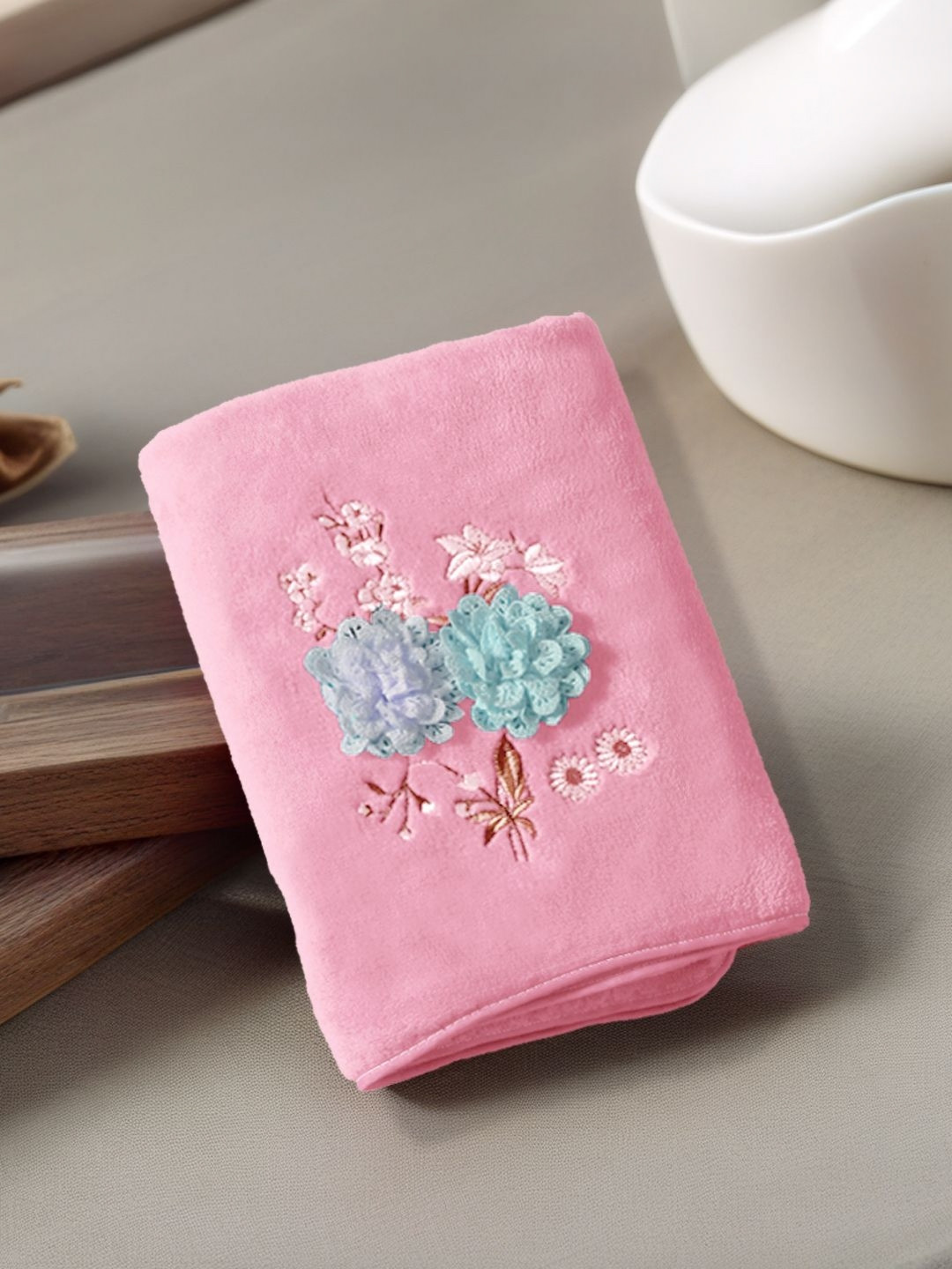 

FABINALIV Pink & Blue 1 Cotton 400 GSM Bath Towel