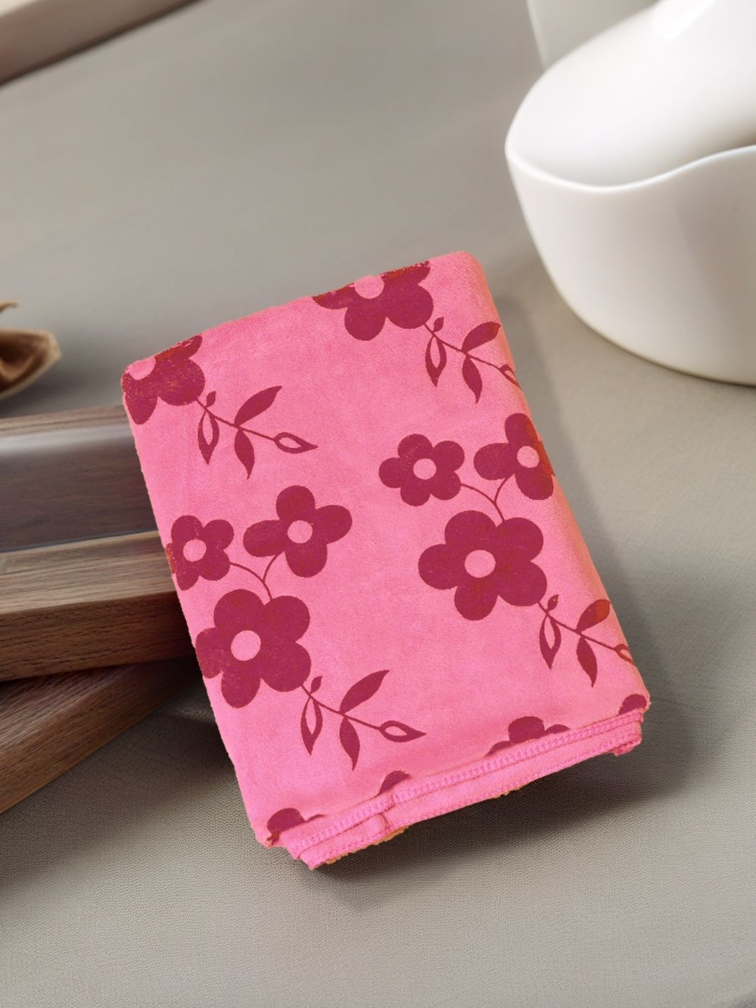 

FABINALIV Pink & Red 1 Cotton 400 GSM Bath Towel