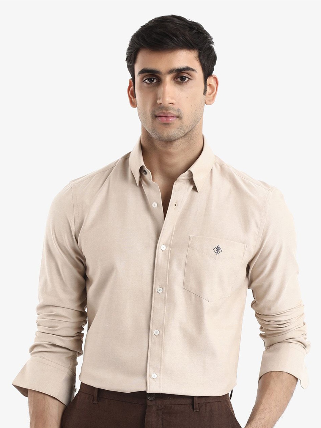 

RARE RABBIT Men Oxfom Regular Fit Solid Spread Collar Shirt, Beige