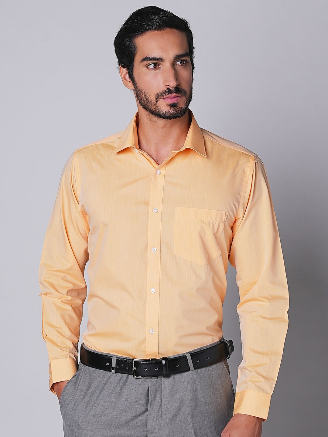 

Oxemberg Men Slim Fit Opaque Formal Shirt, Orange