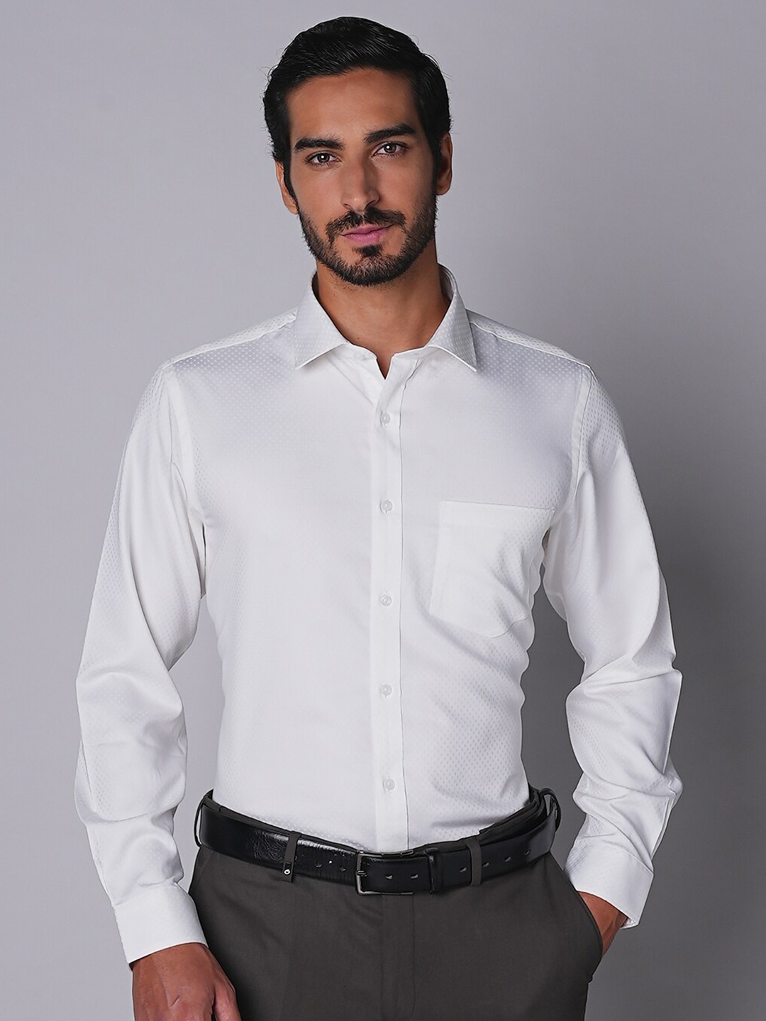 

Oxemberg Men Slim Fit Opaque Formal Shirt, White