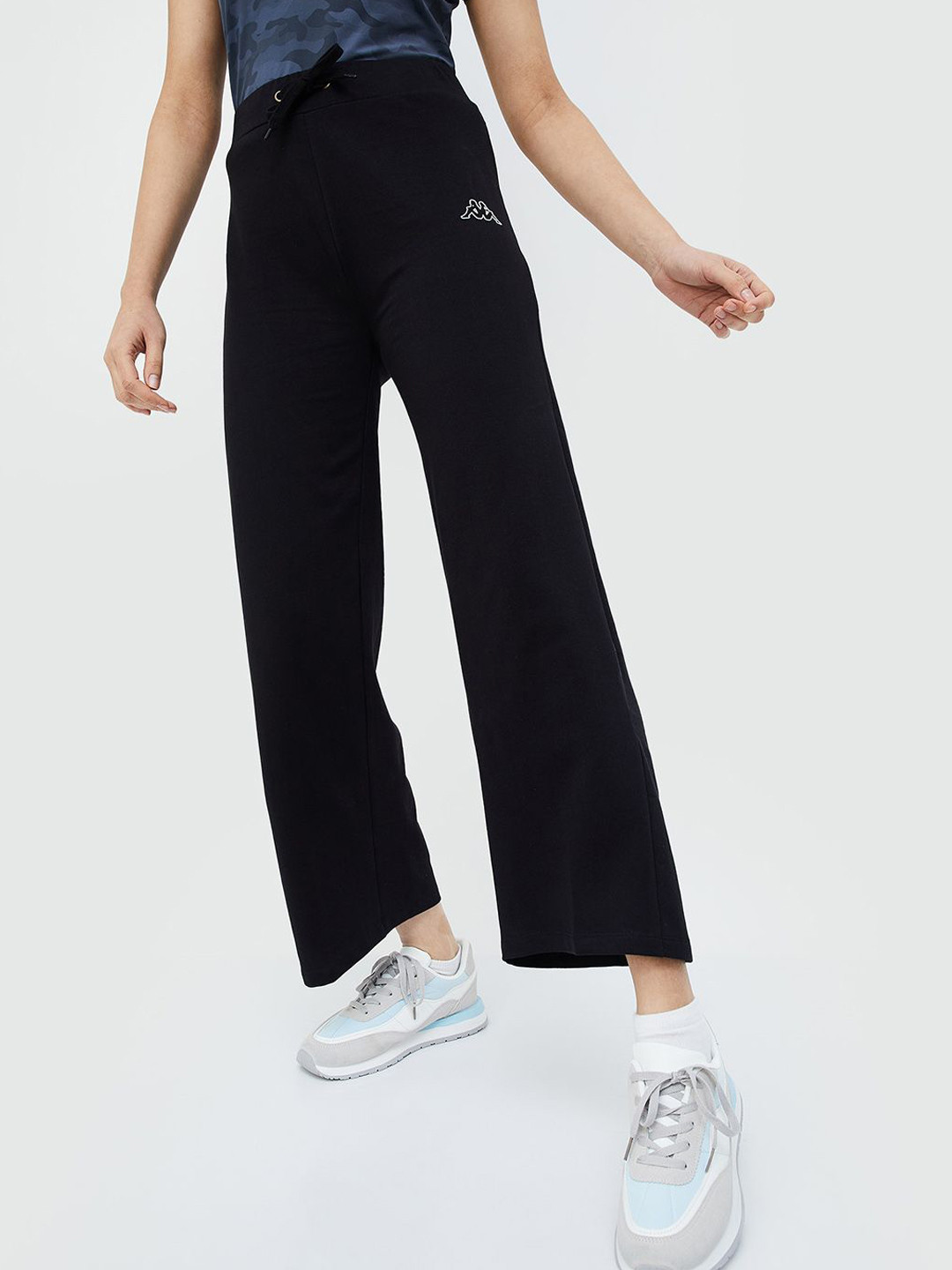 

Kappa Women Trousers, Black
