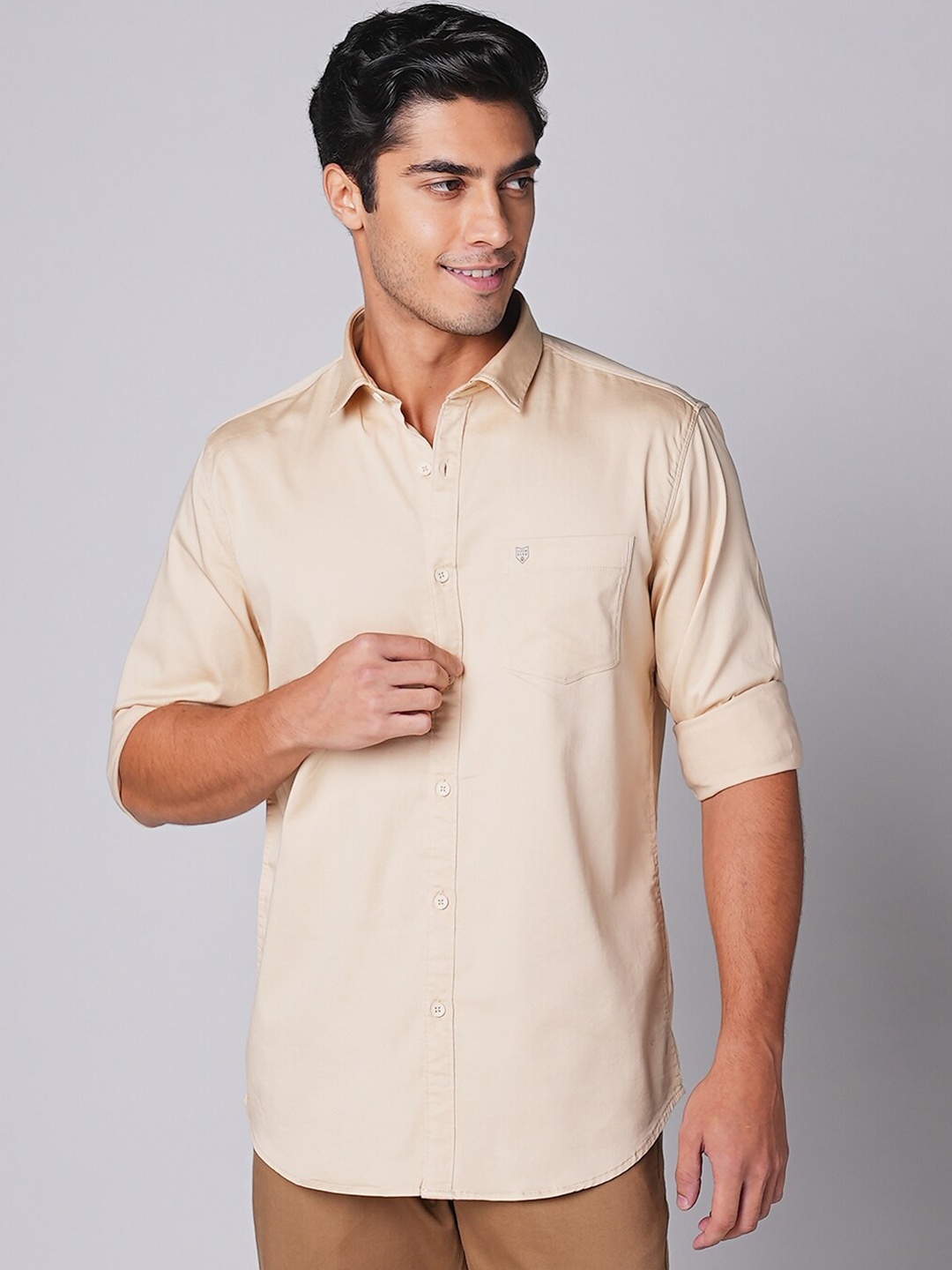

Oxemberg Men Slim Fit Opaque Casual Shirt, Beige