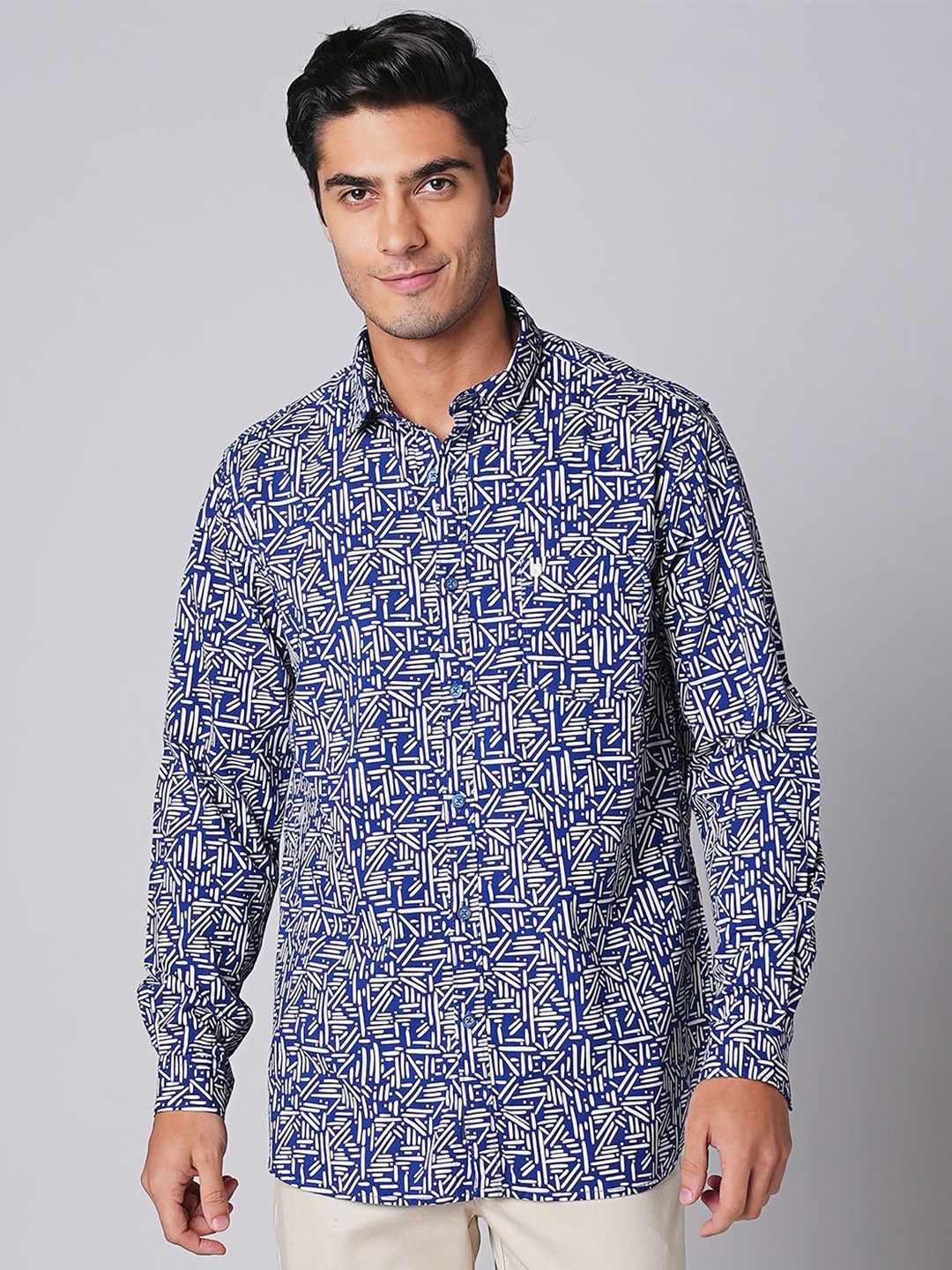

Oxemberg Men Slim Fit Floral Opaque Printed Casual Shirt, Blue