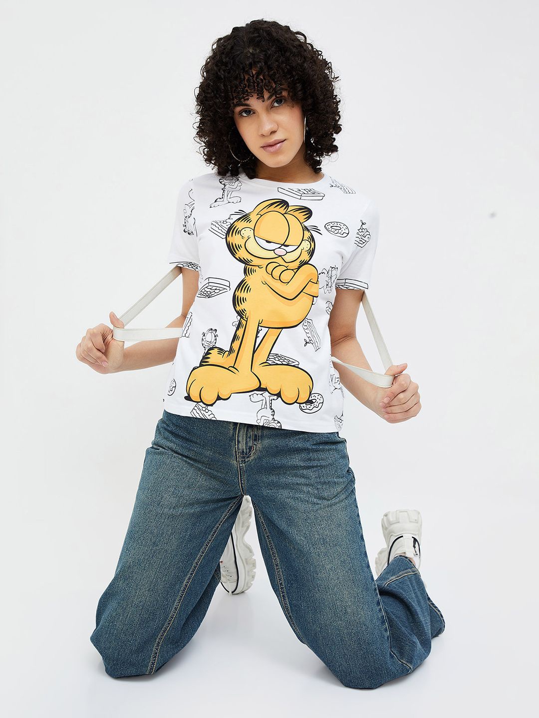 

Ginger by Lifestyle Women Printed V-Neck Raw Edge T-shirt, White