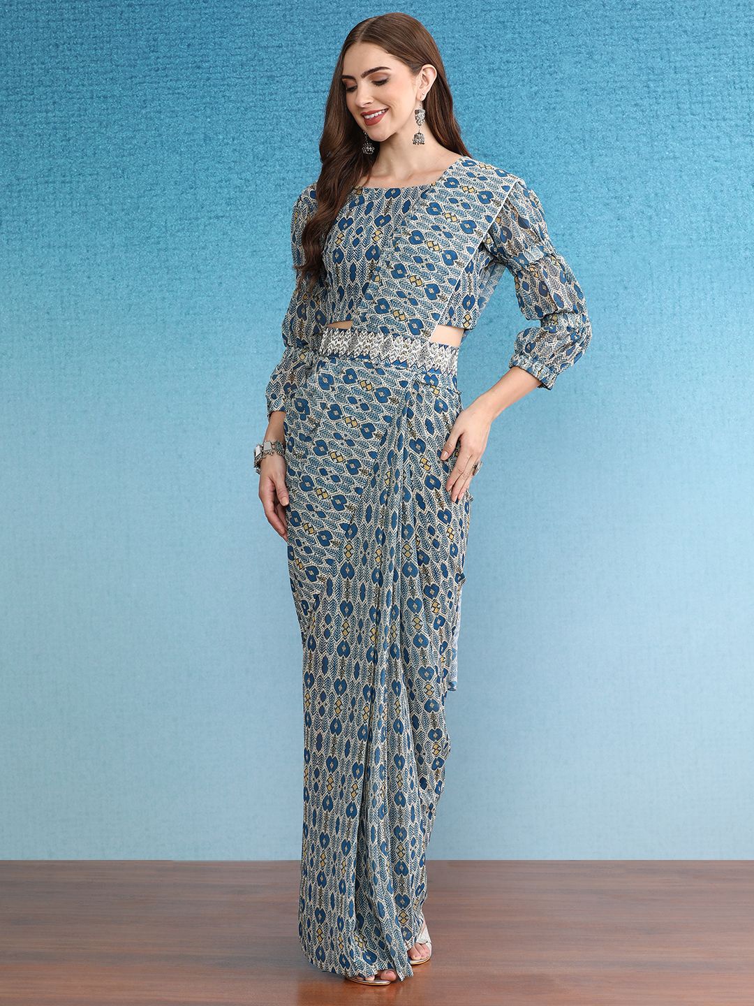 

KALINI Floral Pure Georgette Saree, Navy blue