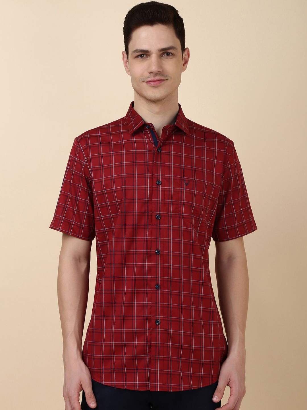 

Allen Solly Men Slim Fit Opaque Checked Casual Shirt, Maroon