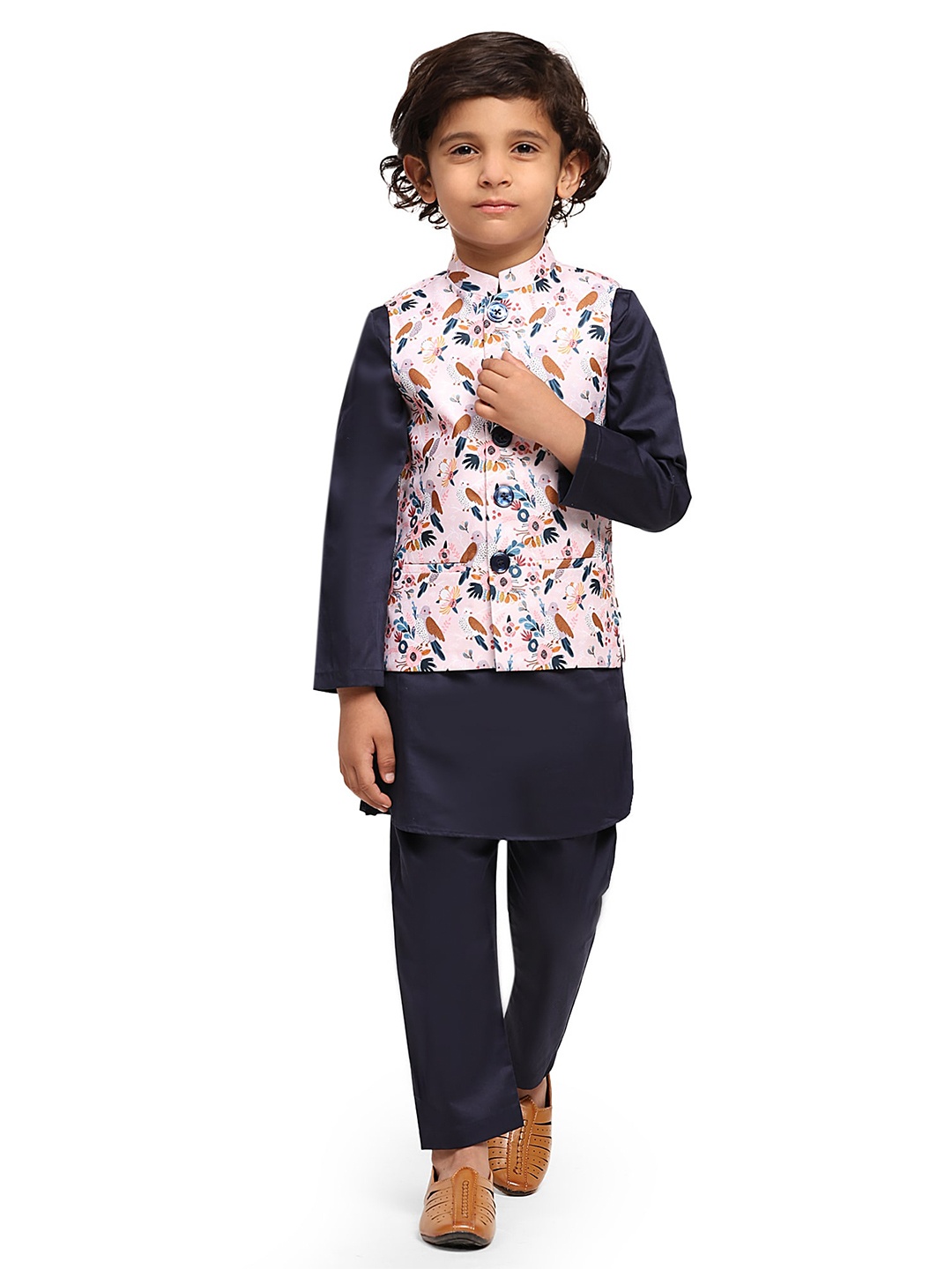 

BAESD Mandarin Collar Long Sleeves Pure Cotton Kurta With Pyjama & Nehru Jacket, Navy blue